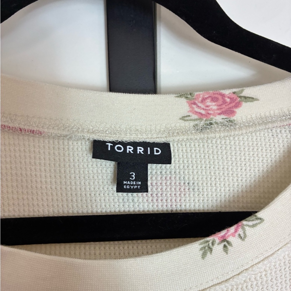 Torrid Floral Vintage Inspired Thermal Crew Puff Sleeve Top Feminine Elegant 3X - Picture 15 of 15
